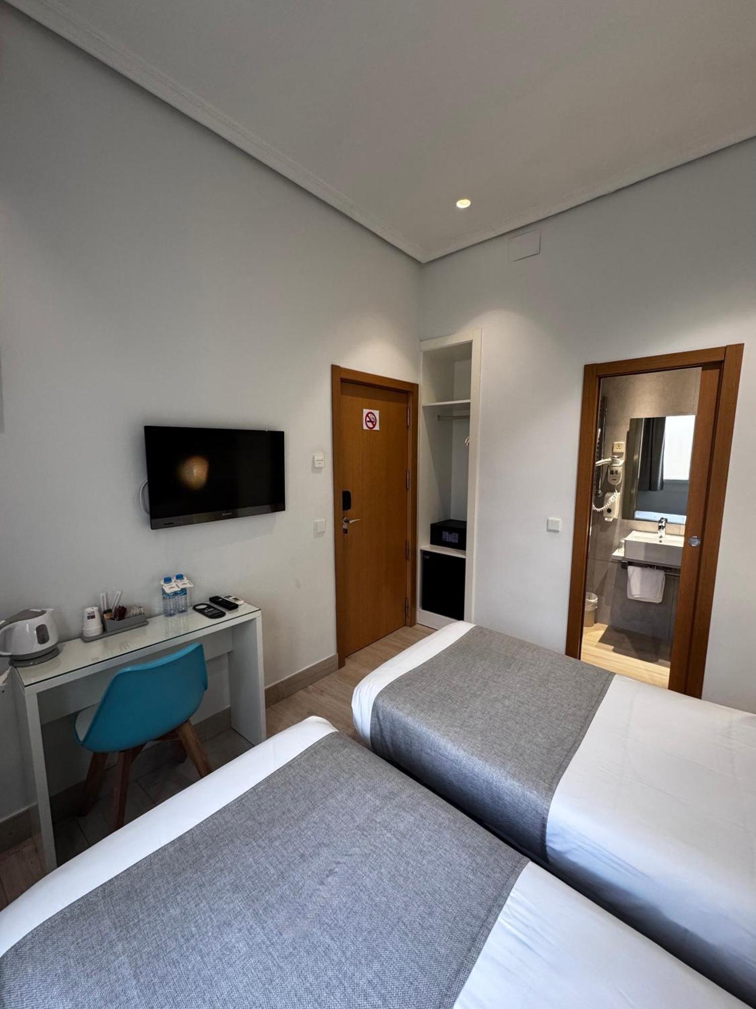 Hostal Cervelo — Foto 1